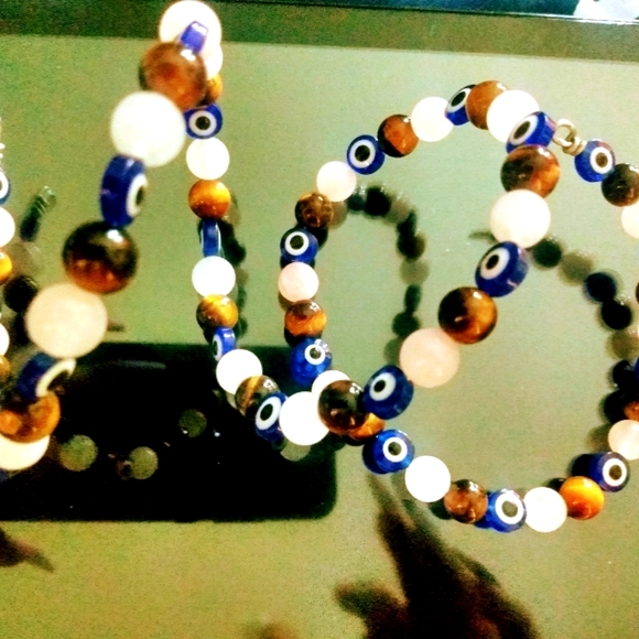 🌛🌝🌜 Coming Soon🌛🌝🌜         "Protection Eye" Infinity Bracelet - Picture 2 of 3